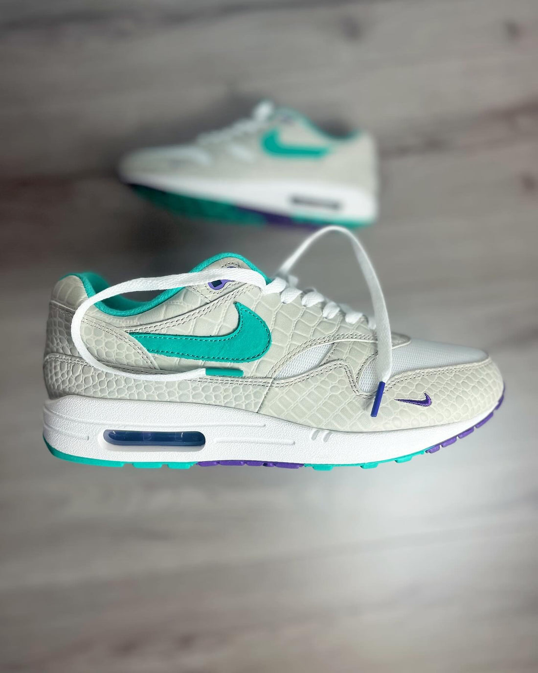 Premium Custom Multicolored Laces
